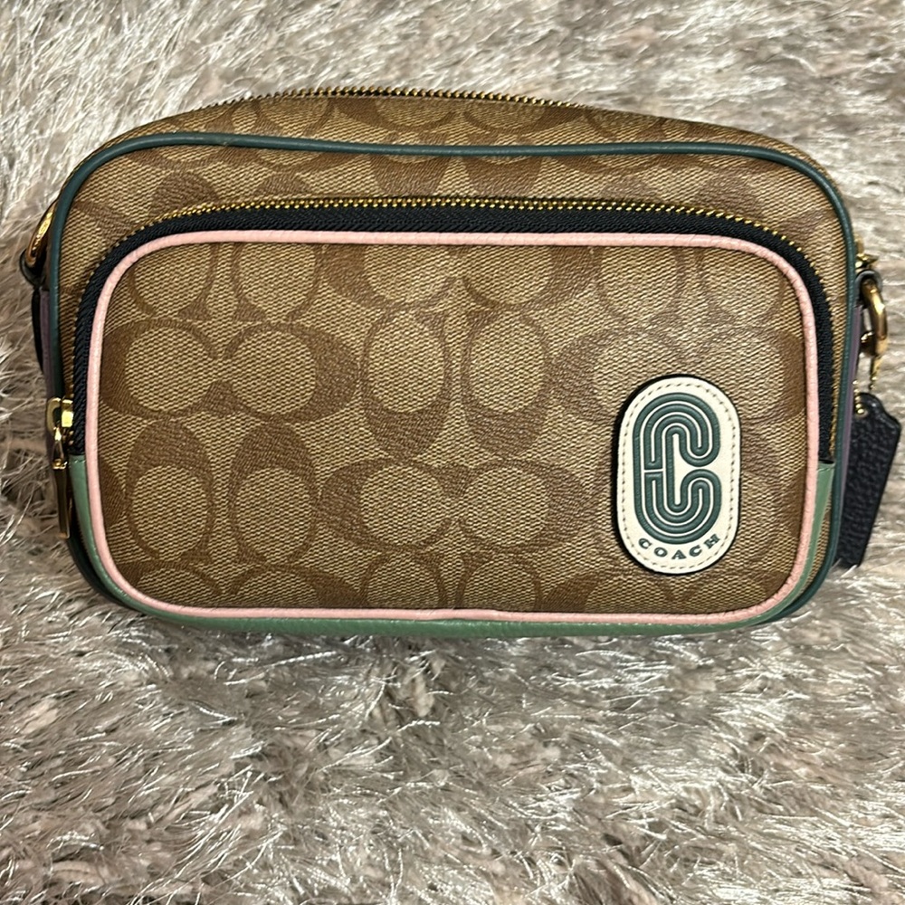 🔥SALE🔥Coach Signature Court Crossbody In Colorblock